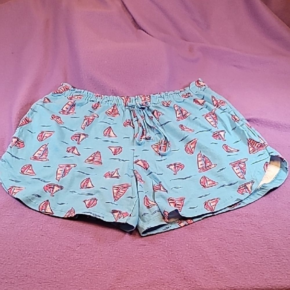 0706. Dreams & Co. ~  Blue with Red Sailboats ~  Pajama Shorts ~ 14/16 ~